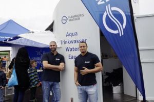 Alles frisch: die Wasser-Bar von Hamburg Wasser