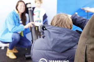 Souvenir vom Fest: ein Foto vom HamburgWasser-Stand.jpg